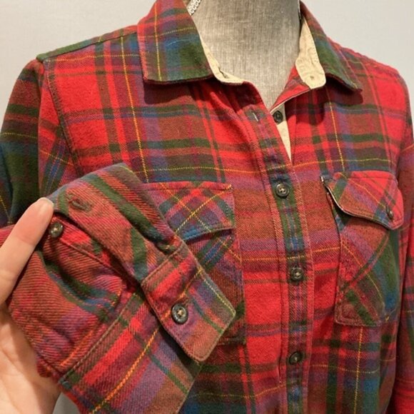 Roots red and green plaid button-down shirt Size Medium - Picture 10 of 16